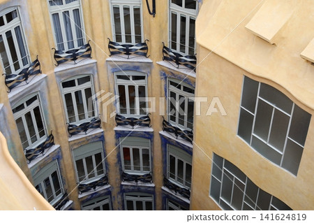strange architecture strange architecture 141624819