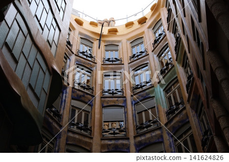 奇怪的建築 奇怪的建築 141624826