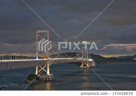 【鳴門大橋(夜景)】德島縣鳴門市鳴門町土佐泊浦 【鳴門大橋(夜景)】德島縣鳴門市鳴門町土佐泊浦 141626639