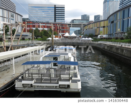 城市碼頭 LaLaport Toyosu 和 Toyosu 碼頭,原為造船碼頭所在地。 城市碼頭 LaLaport Toyosu 和 Toyosu 碼頭,原為造船碼頭所在地。 141630448