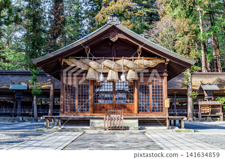 Suwa Grand Shrine, Shimosha Harumiya, Kagura Hall Suwa Grand Shrine, Shimosha Harumiya, Kagura Hall 141634859