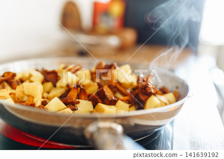 Austrian Potato and Mushroom Hash Austrian Potato and Mushroom Hash 141639192