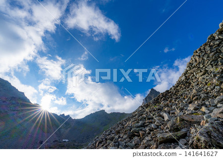 [Mountain Scenery] Evening view of Mt. Yarigatake from Sessho Hutte [Nagano Prefecture] 141641627