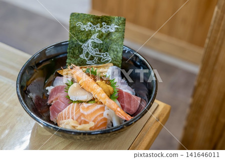 和歌山白濱Toretore市場特製海鮮蓋飯 和歌山白濱Toretore市場特製海鮮蓋飯 141646011