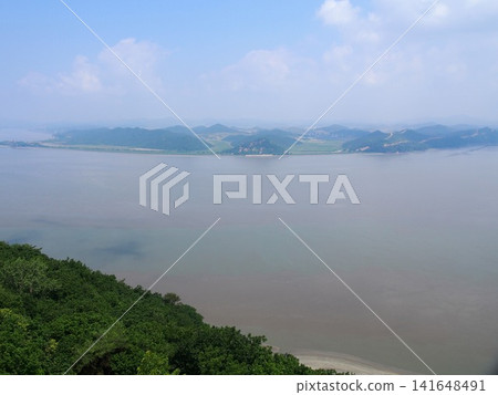 珠江流經南韓和北韓的邊界。 141648491