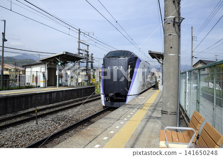 Limited express passing Limited express passing 141650248