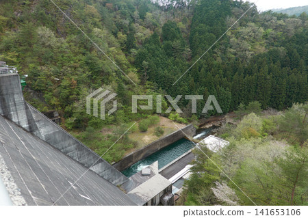 大壩、堤防、鳥瞰圖 大壩、堤防、鳥瞰圖 141653106