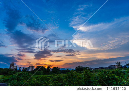夏天日落 夏天日落 141653420