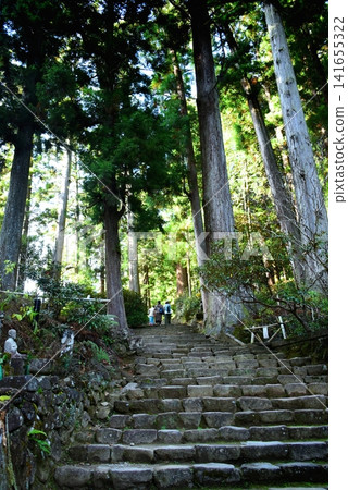 Approach to the temple of Murouji Oku Approach to the temple of Murouji Oku 141655322