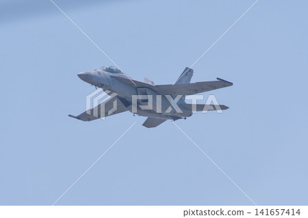 美國海軍 F/A-18F 超級大黃蜂 VFA-102 響尾蛇戰機進行展示飛行 美國海軍 F/A-18F 超級大黃蜂 VFA-102 響尾蛇戰機進行展示飛行 141657414