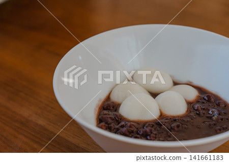 暖暖的麻糬球 141661183