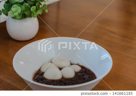 Warm mochi ball zenzai Warm mochi ball zenzai 141661185