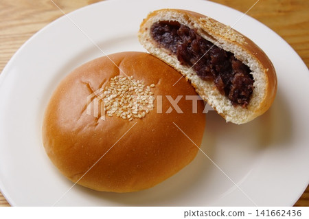 Delicious anpan Delicious anpan 141662436