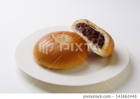 Delicious anpan Delicious anpan 141662448