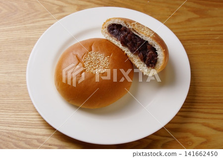 Delicious anpan Delicious anpan 141662450