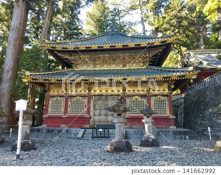 日光東照宮旋轉經庫的精美裝飾及周圍景色 | 栃木縣日光市 日光東照宮旋轉經庫的精美裝飾及周圍景色 | 栃木縣日光市 141662992