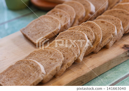 Beautifully arranged bread Beautifully arranged bread 141663040