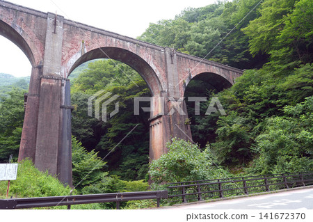 藍色冰第三座橋樑玻璃橋樑 藍色冰第三座橋樑玻璃橋樑 141672370
