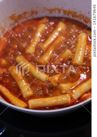 Spicy Tteokbokki in Pot Spicy Tteokbokki in Pot 141679648