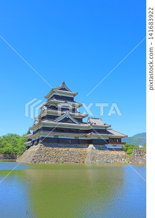 Scenery of National Treasure Matsumoto Castle, Matsumoto City, Nagano Prefecture Scenery of National Treasure Matsumoto Castle, Matsumoto City, Nagano Prefecture 141683922