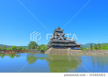 長野縣松本市國寶松本城風景 長野縣松本市國寶松本城風景 141683923