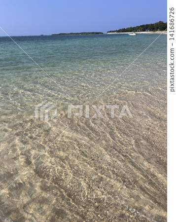 Okinawa's crystal-clear sea and blue sky Okinawa's crystal-clear sea and blue sky 141686726