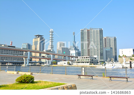Scenery around Kobe's Meriken Park 141686863