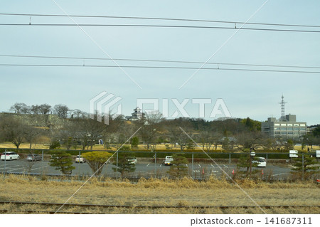 從JR東日本東北本線白川站到泉崎站的列車車窗外景色(2023年冬季) 從JR東日本東北本線白川站到泉崎站的列車車窗外景色(2023年冬季) 141687311