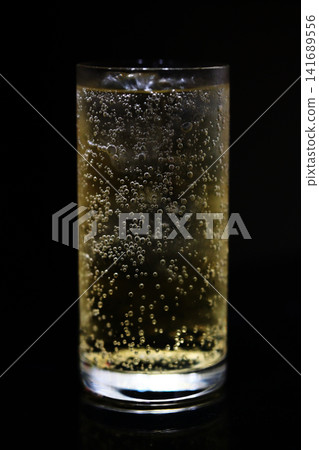 Highball Highball 141689556