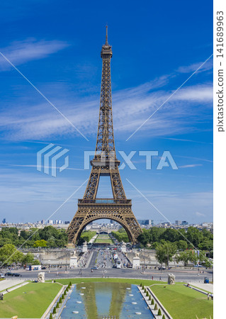 The blue sky and the Eiffel Tower as seen from Trocadéro Square. 141689963