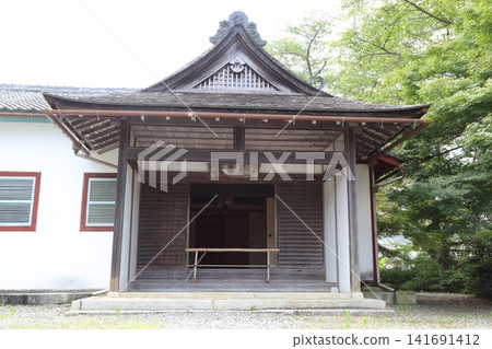 The former Yanagihara School building at the Azuchi Castle Archaeological Museum The former Yanagihara School building at the Azuchi Castle Archaeological Museum 141691412