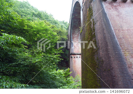 藍色冰第三座橋樑玻璃橋樑 藍色冰第三座橋樑玻璃橋樑 141696072