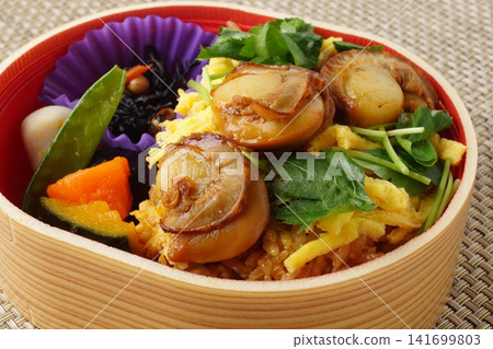 Scallop rice in a wooden box Scallop rice in a wooden box 141699803