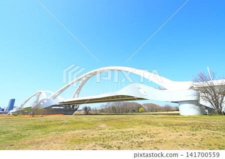 Toyota Ohashi Bridge over the Yahagi River in Toyota City, Aichi Prefecture 141700559