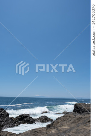 Rough waves crashing against the rocky shores of Jogashima Island in Kanagawa Prefecture Rough waves crashing against the rocky shores of Jogashima Island in Kanagawa Prefecture 141706370