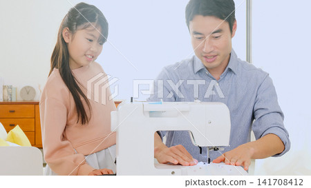 家庭對話縫紉機圖片 141708412