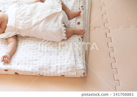 From the same position as a one-month-old baby From the same position as a one-month-old baby 141708861
