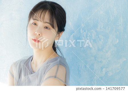 一個三代女性家庭 一個三代女性家庭 141709577