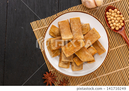 deep Fried Golden Tofu Cubes With Crispy Texture For Asian Dishes deep Fried Golden Tofu Cubes With Crispy Texture For Asian Dishes 141710249