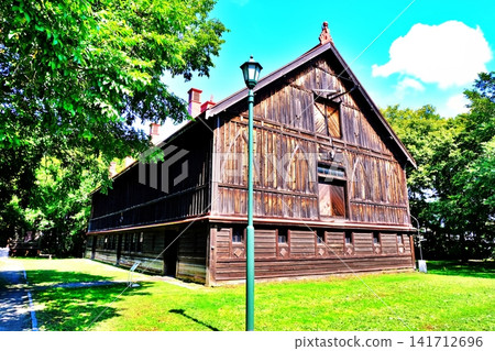 A view of the former Sapporo Agricultural College model barn surrounded by greenery. A view of the former Sapporo Agricultural College model barn surrounded by greenery. 141712696