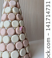 優雅的馬卡龍塔和蝴蝶 141714731