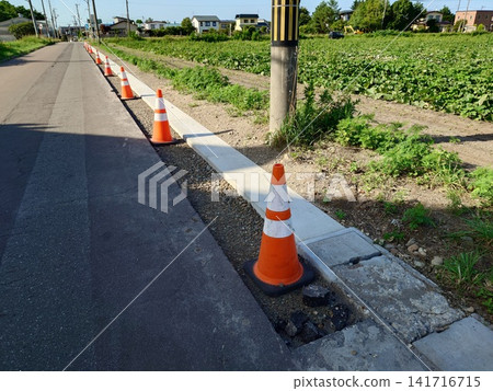 Drainage ditch construction (paving work is not yet complete) Drainage ditch construction (paving work is not yet complete) 141716715