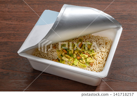 泡麵 泡麵 141718257