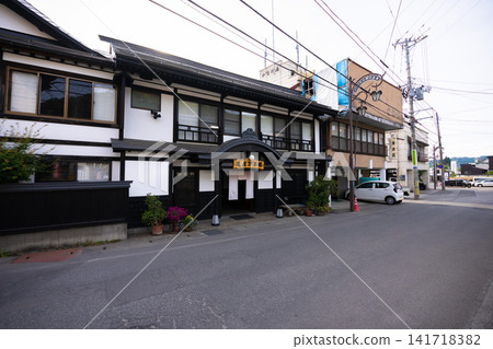 小野川溫泉小鎮的復古旅館和街景 小野川溫泉小鎮的復古旅館和街景 141718382