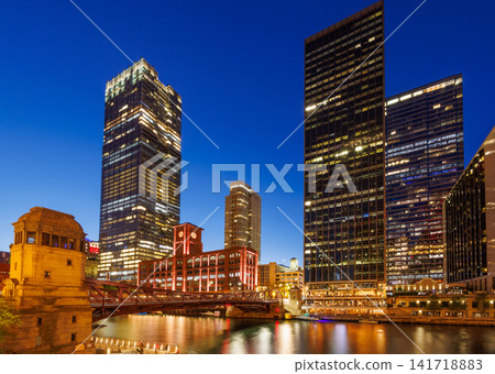 Scenic view of downtown Chicago during sunset Scenic view of downtown Chicago during sunset 141718883