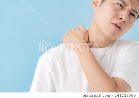 僵硬的肩膀男 141722500