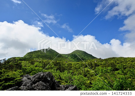 天狗岳東峰和西峰 天狗岳東峰和西峰 141724333