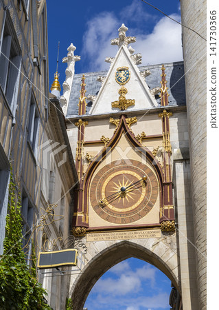 Astronomical Clock of Auxerre archway in Rue de l'Horloge Astronomical Clock of Auxerre archway in Rue de l'Horloge 141730366
