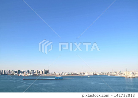 Tokyo's bay area and skyline Tokyo's bay area and skyline 141732018