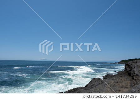 海浪拍打著海岸,城島,神奈川縣三浦市 海浪拍打著海岸,城島,神奈川縣三浦市 141734289